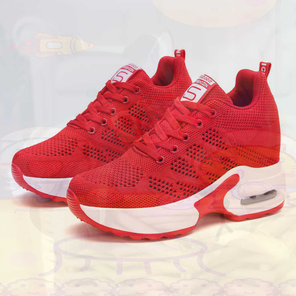 Red Size 36 Shoes Woman Tennis - Vintage Collectible Show บทวิจารณ์และราคา